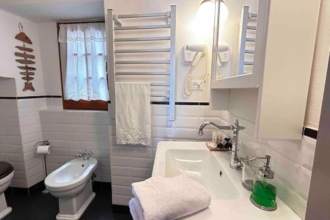 Compagnia Del Mare, Cinque Terre Full Apt X 2, Centro Storico,5 Minuti Dal Mare! 里奥马哲雷 外观 照片