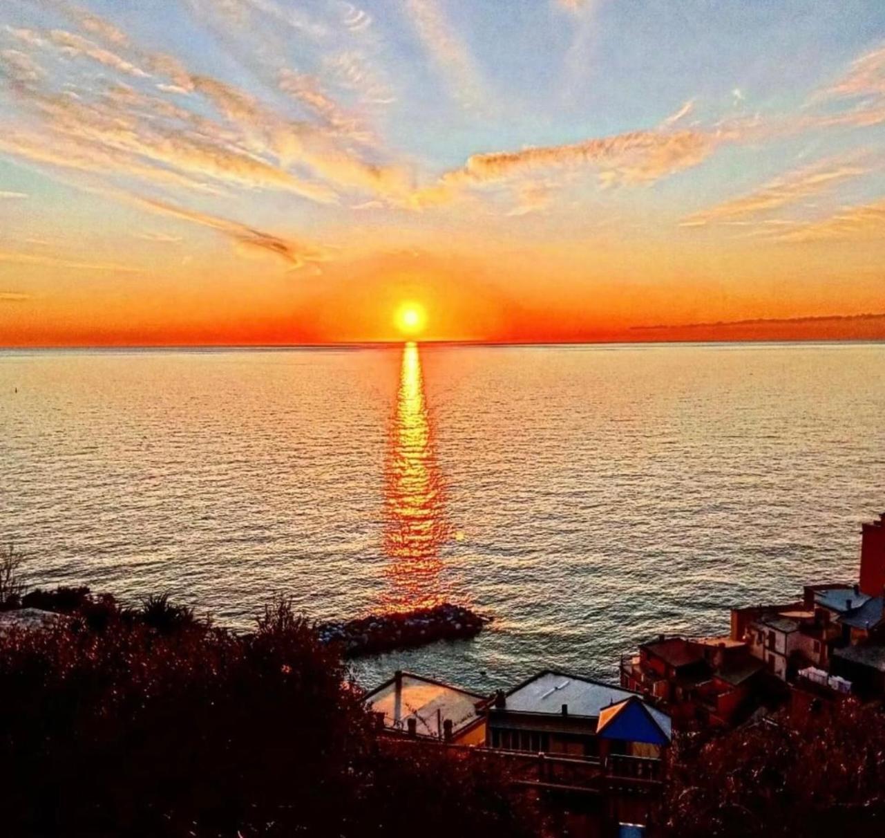 Compagnia Del Mare, Cinque Terre Full Apt X 2, Centro Storico,5 Minuti Dal Mare! 里奥马哲雷 外观 照片